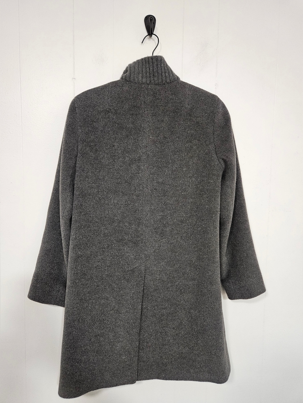 Akris X Bergdorf Goodman Punto Charcoal Gray Wool Blend Stand-Collar Coat - Picture 3 of 8